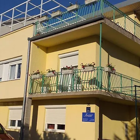 Apartmani Ivisic Vodice Zewnętrze zdjęcie
