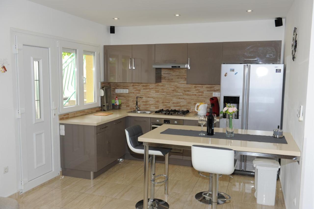 Ivisic Apartment Vodice